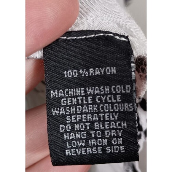 Rouge Collection Patchwork Houndstooth Roll Tab Collared Button Top Plus Size 2X - Picture 5 of 6